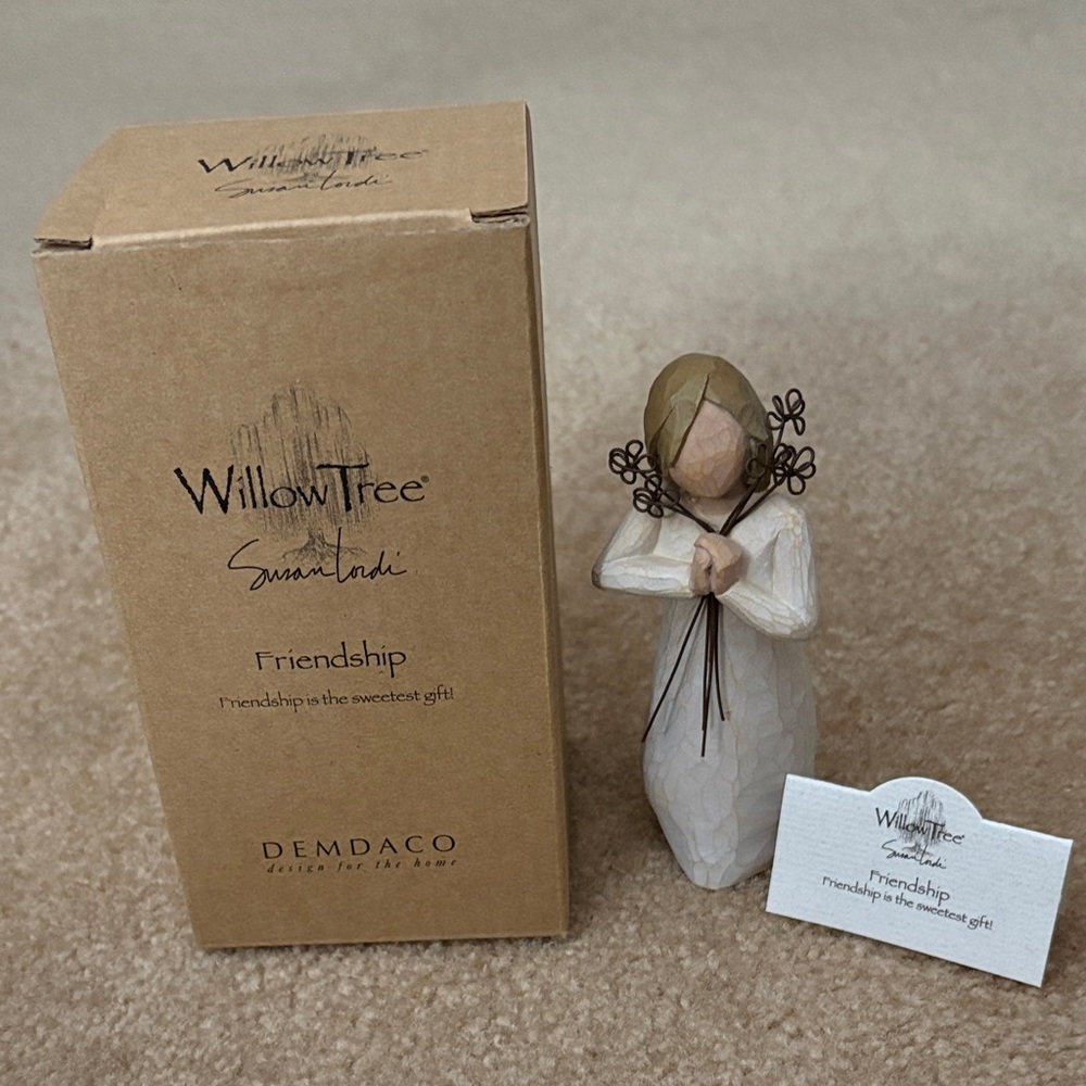 Like new Willow Tree Friendship figurine for sale!